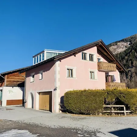 Apartment Da Eni Mustair